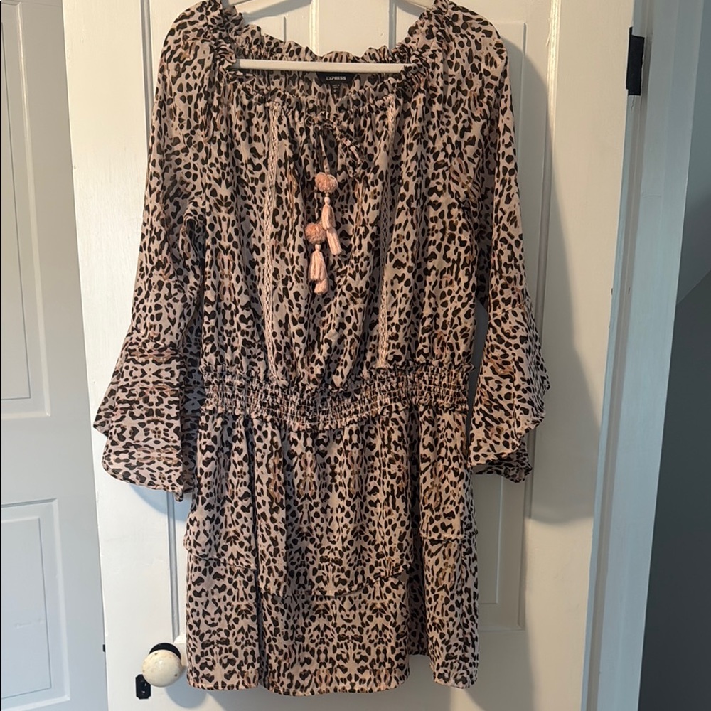 Vintage Express Leopard Animal Print Long Sleeve Dress